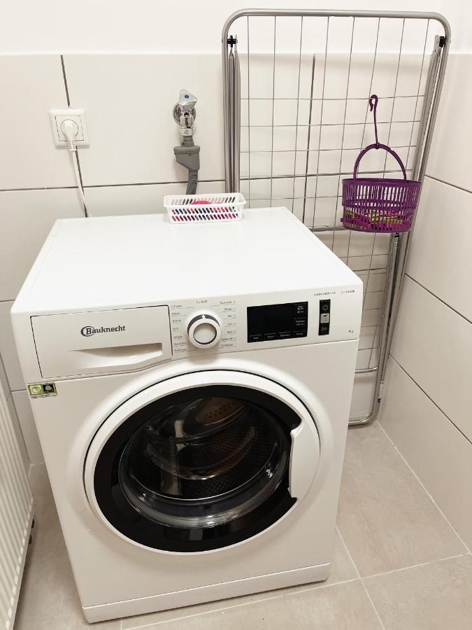 Bohnapartments Elisa - Wohlfuehlapartment Mit 2 Gratis Parkplaetzen Und 3 Schlafzimmern - Wlan - Vollausstattung Эрфурт Экстерьер фото