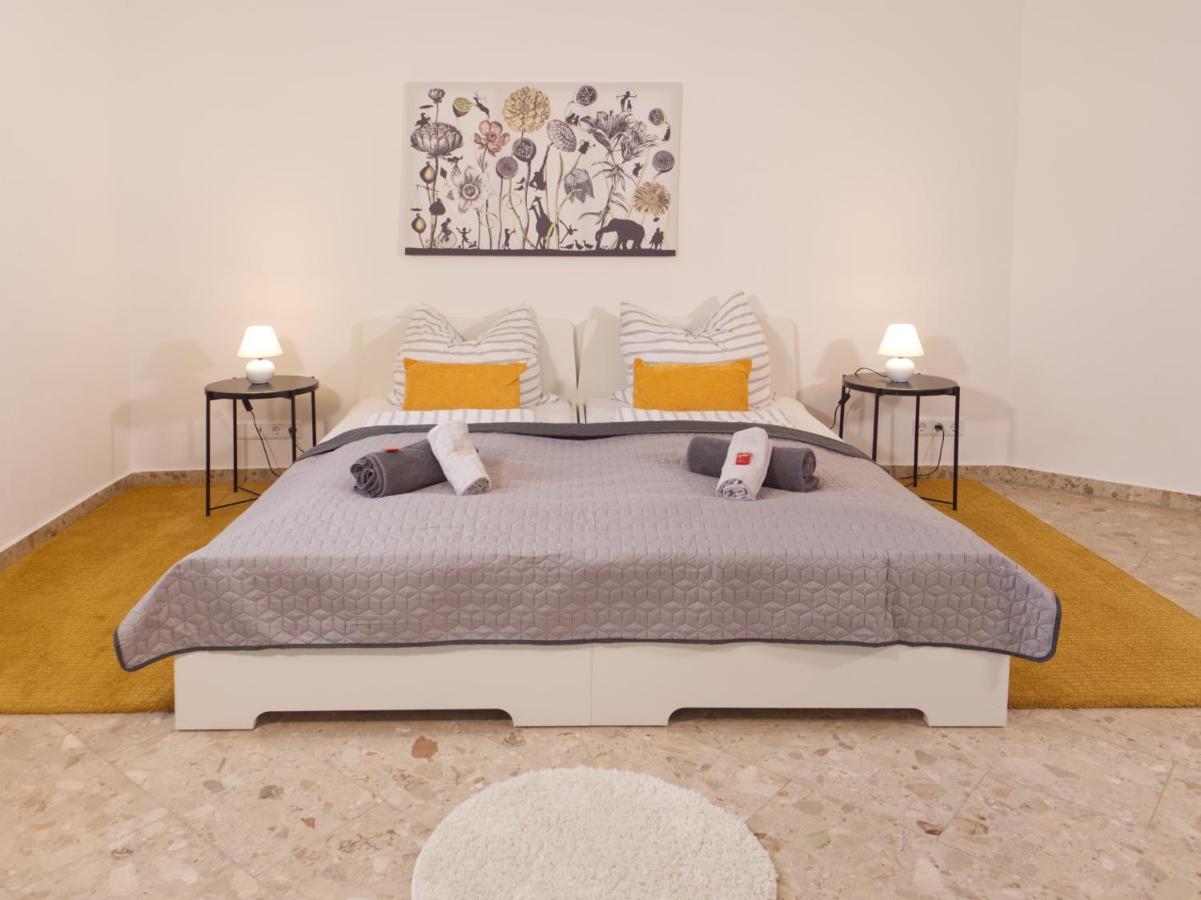 Bohnapartments Elisa - Wohlfuehlapartment Mit 2 Gratis Parkplaetzen Und 3 Schlafzimmern - Wlan - Vollausstattung Эрфурт Экстерьер фото