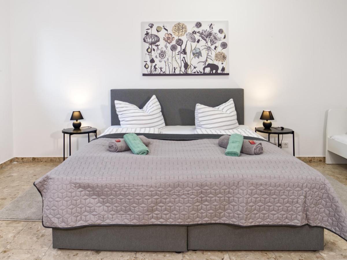 Bohnapartments Elisa - Wohlfuehlapartment Mit 2 Gratis Parkplaetzen Und 3 Schlafzimmern - Wlan - Vollausstattung Эрфурт Экстерьер фото