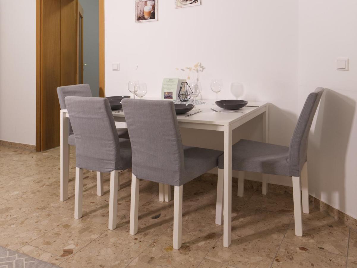 Bohnapartments Elisa - Wohlfuehlapartment Mit 2 Gratis Parkplaetzen Und 3 Schlafzimmern - Wlan - Vollausstattung Эрфурт Экстерьер фото